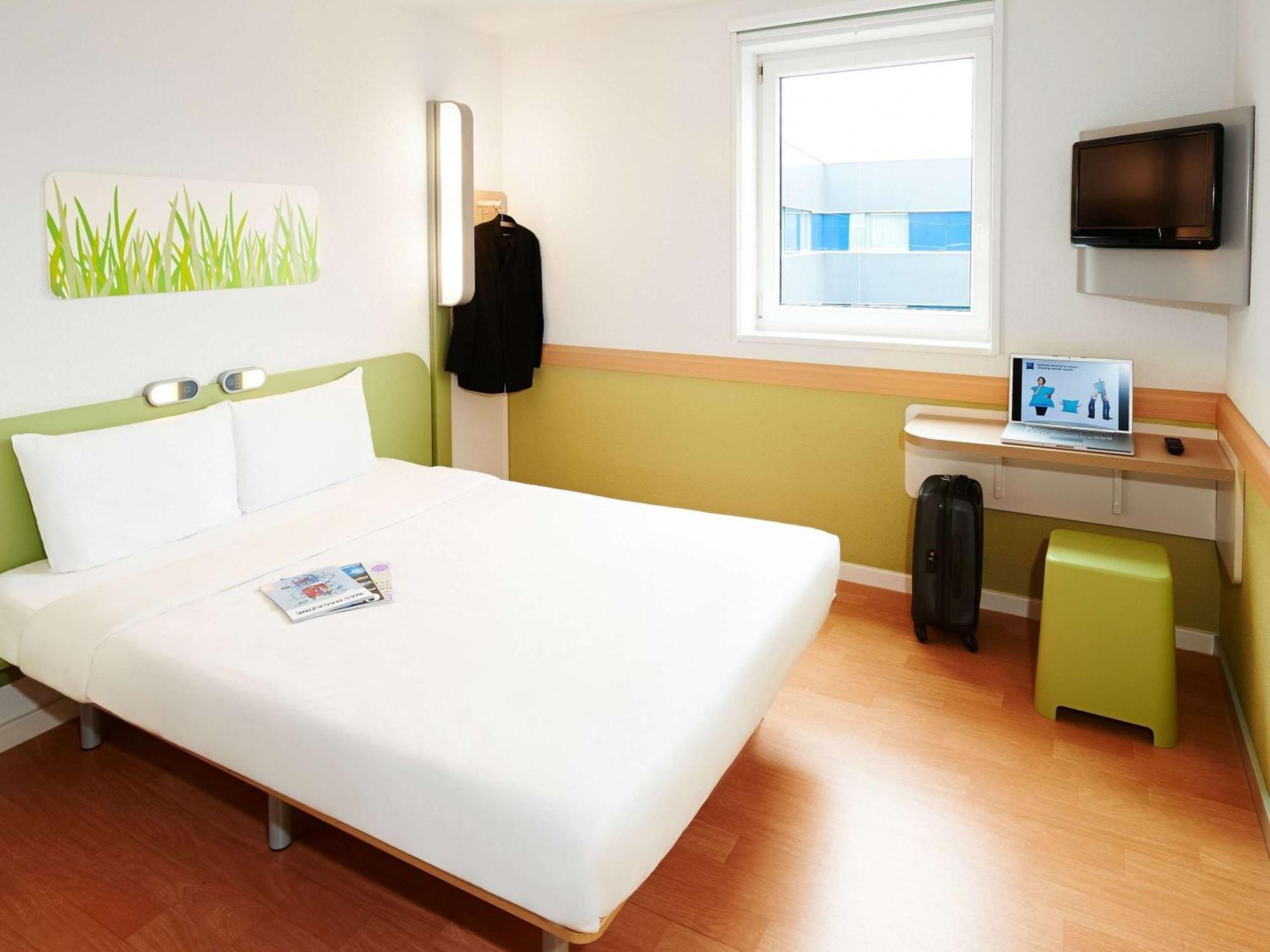 Ibis Budget Grenoble Sud Seyssins Екстер'єр фото